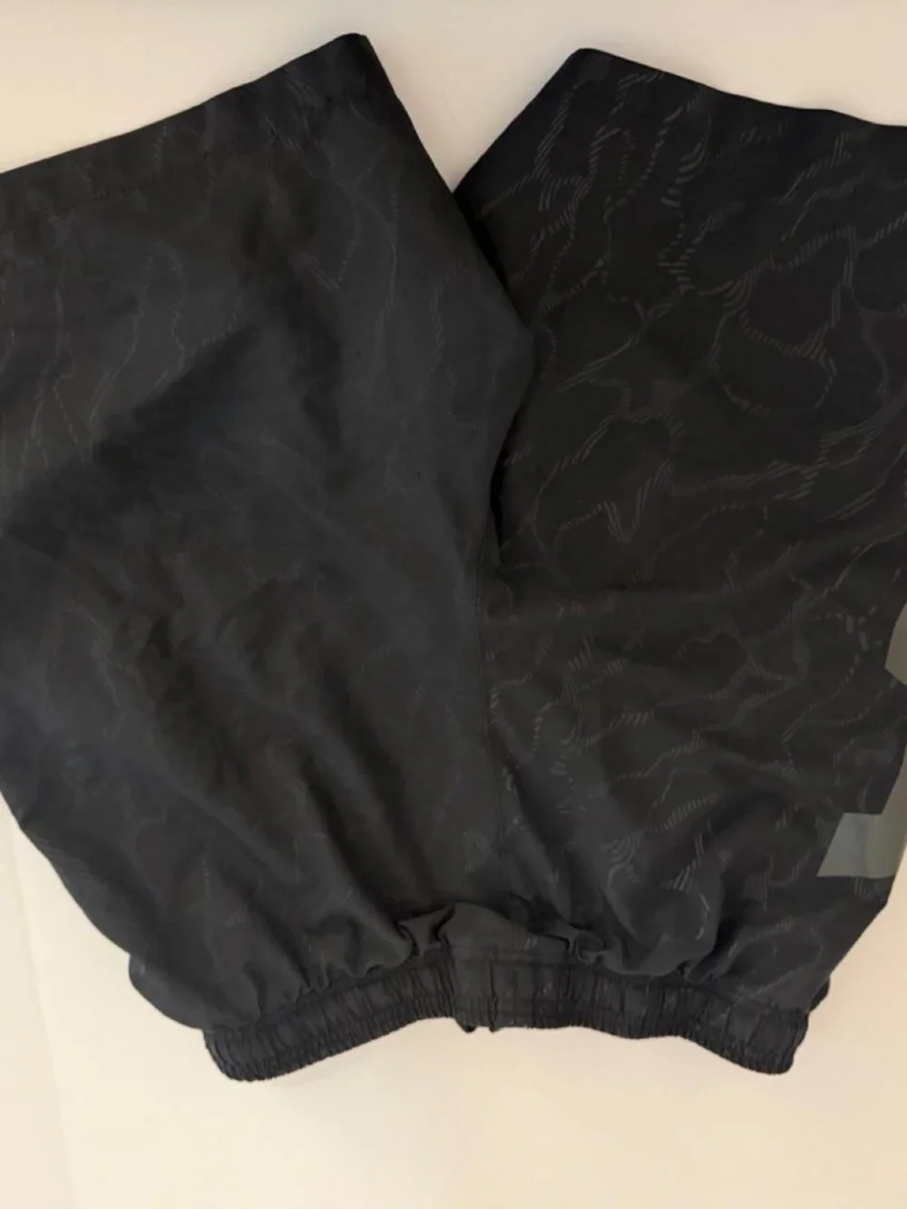 Under Armour Woven Graphic Emboss Shorts HeatGear Men's Medium Black Excellent**